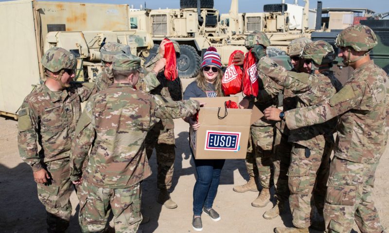 USO brightens holidays for military           